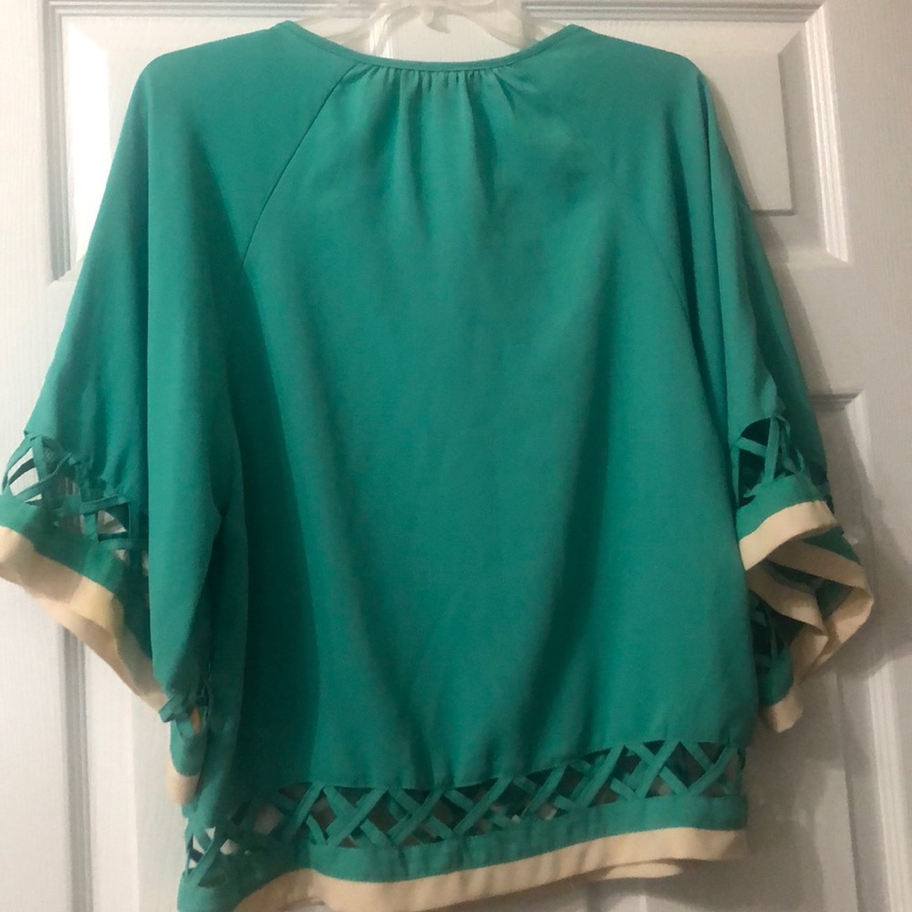 Blouse - Picture 2 of 6
